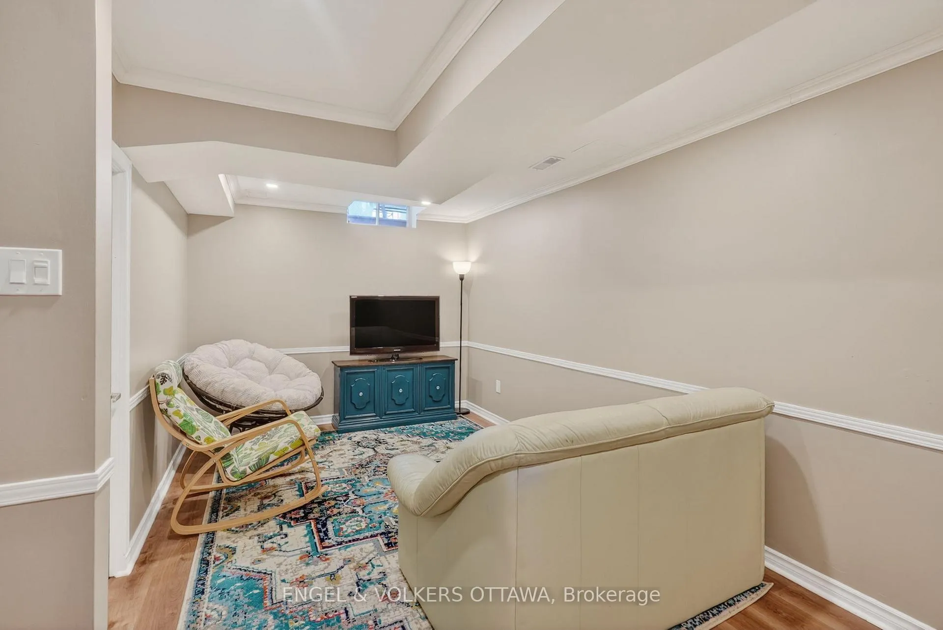 Photo 34 of 1499 Corsham Avenue, Ottawa, Fallingbrook/Pineridge — HOMEH