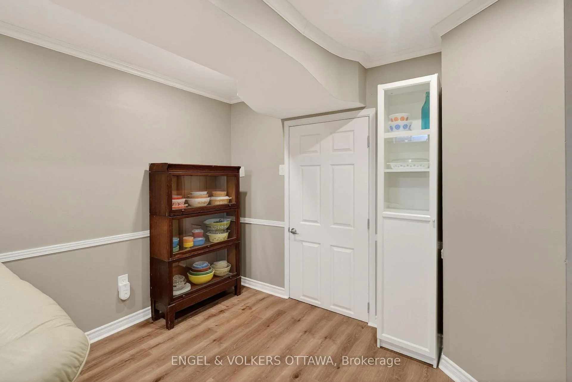 Photo 36 of 1499 Corsham Avenue, Ottawa, Fallingbrook/Pineridge — HOMEH