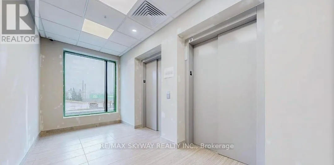 Photo 5 of Unit 406, 1000 Lackner Place, Kitchener — HOMEH