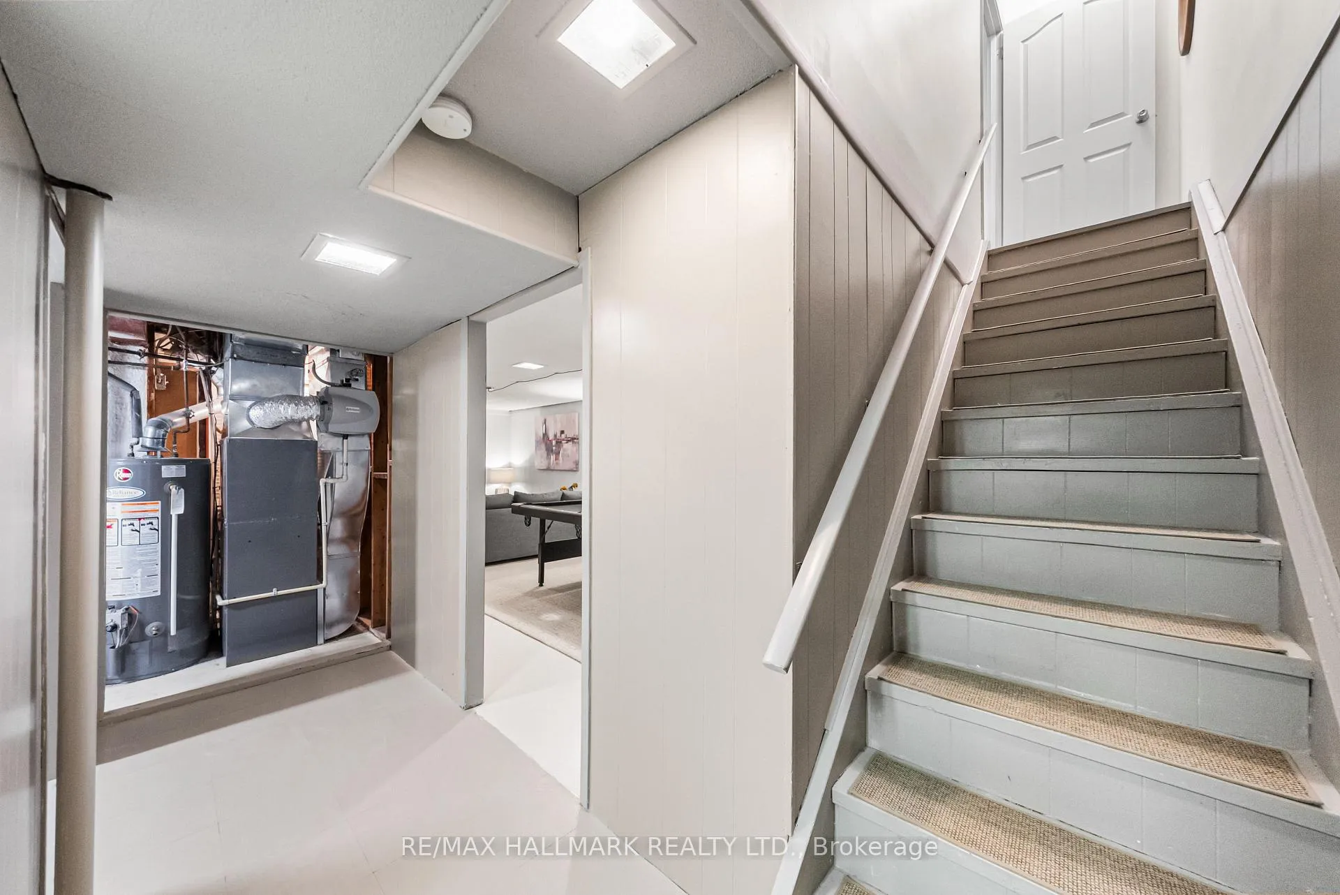 Photo 23 of 619 Timber Lane, Burlington, Appleby — HOMEH