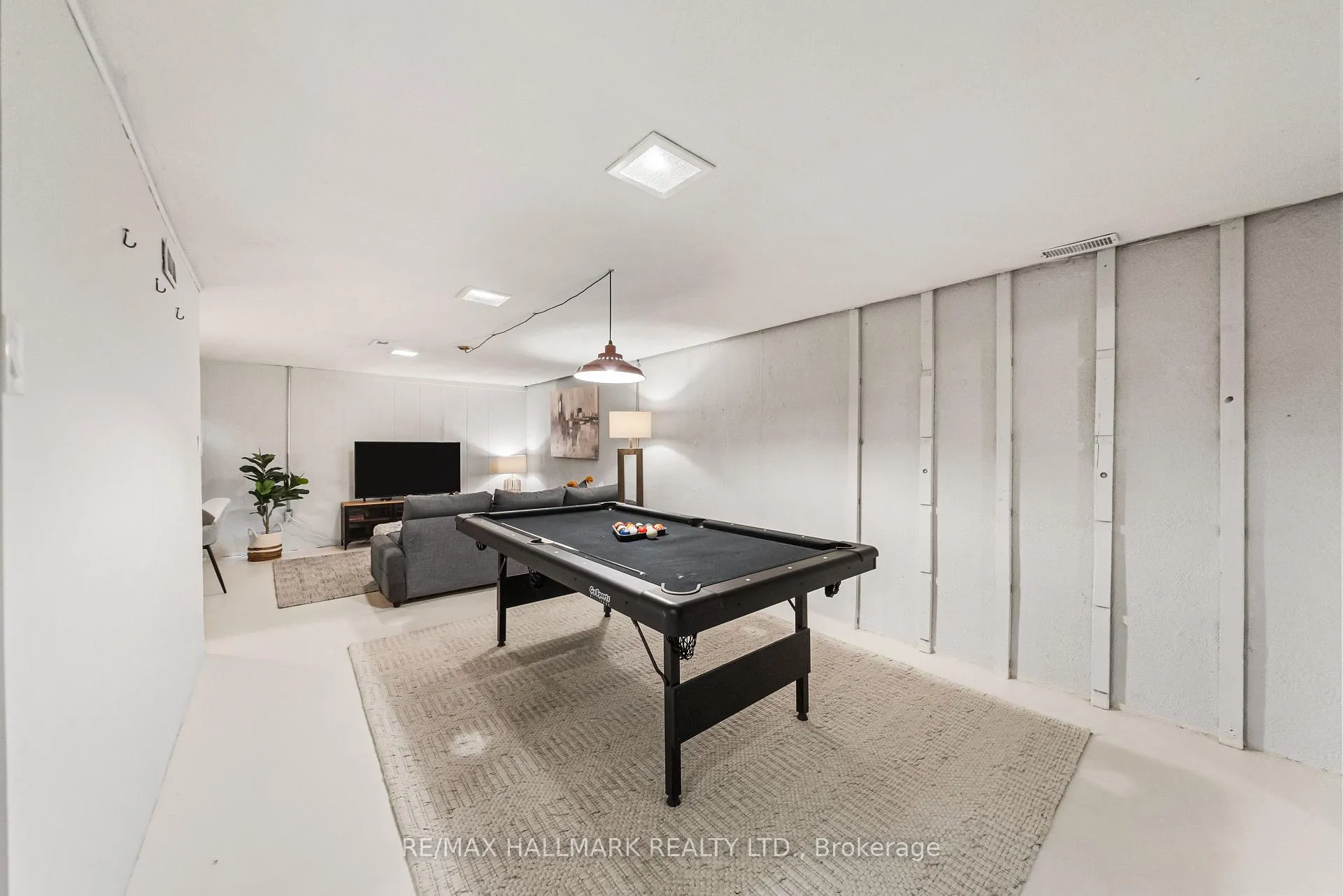 Photo 24 of 619 Timber Lane, Burlington, Appleby — HOMEH