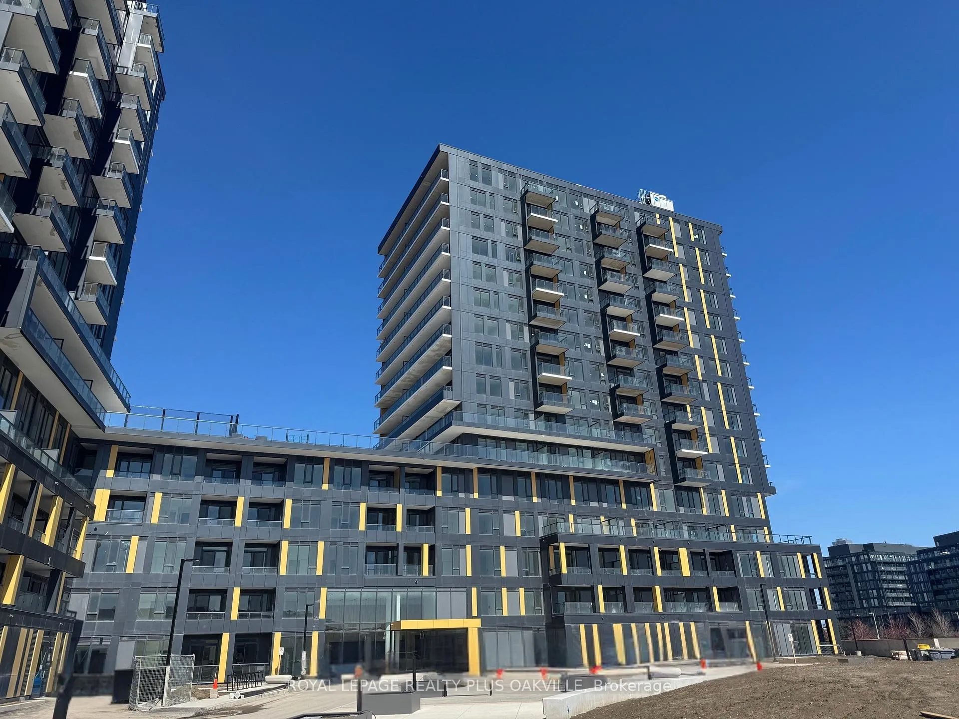 Photo 1 of Unit 505, 4878 Powers Common, Burlington, Alton — HOMEH