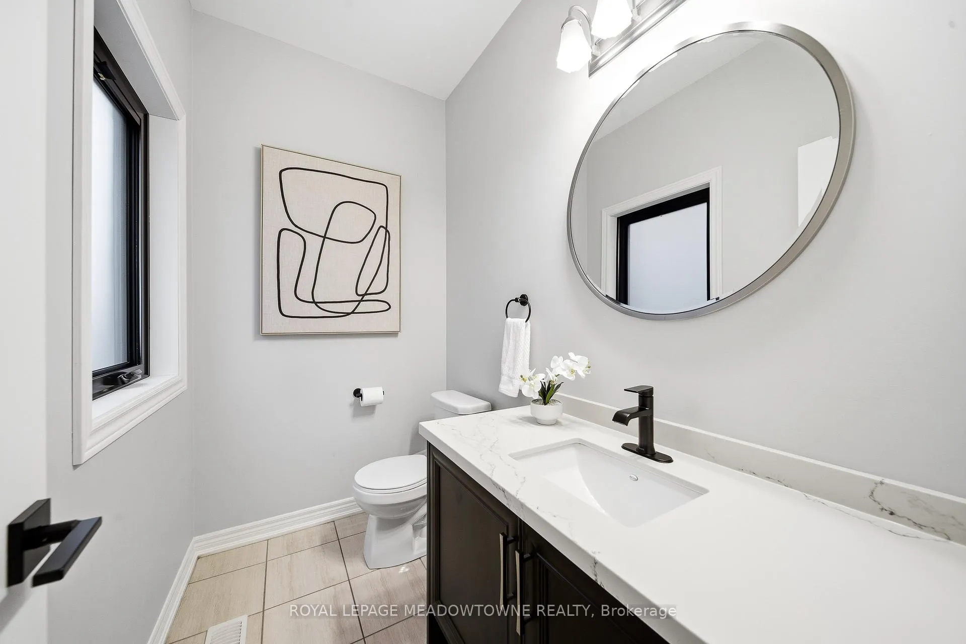 Photo 11 of 1111 Stantin Street, Innisfil, Lefroy — HOMEH
