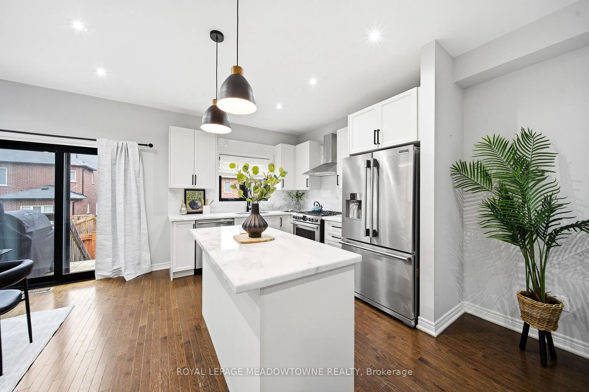 Photo 17 of 1111 Stantin Street, Innisfil, Lefroy — HOMEH