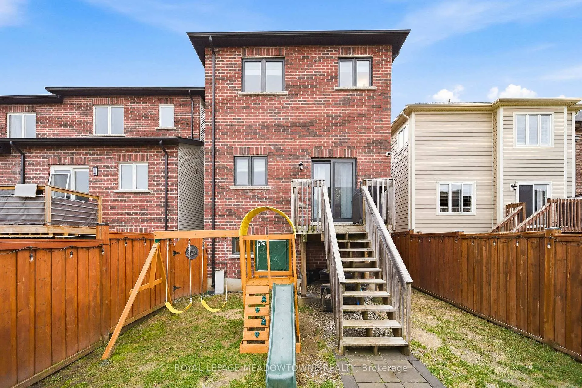 Photo 43 of 1111 Stantin Street, Innisfil, Lefroy — HOMEH