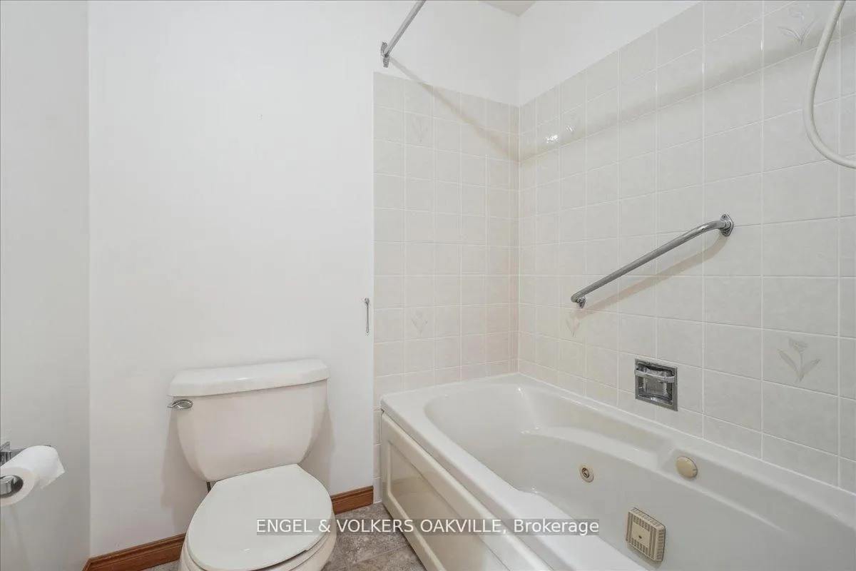 Photo 18 of 36 White Bark Way, Centre Wellington, Rural Centre Wellington East — HOMEH