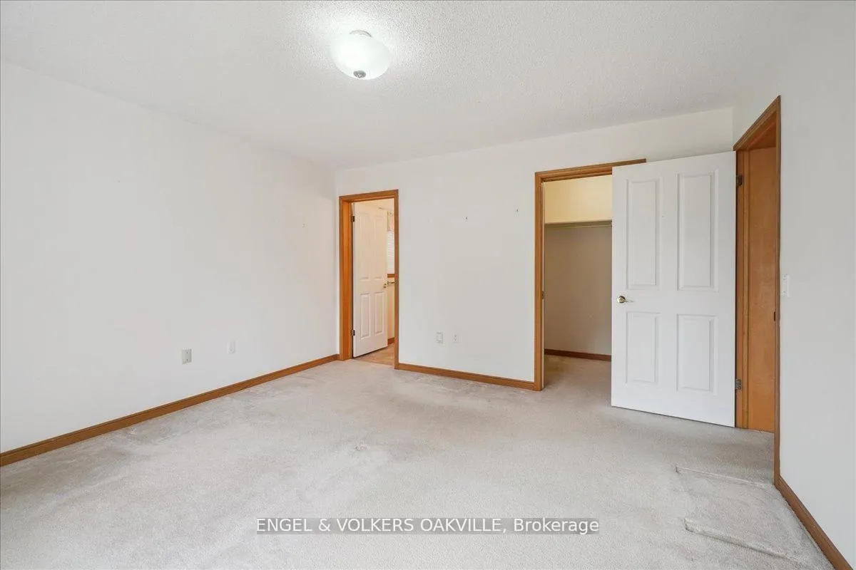 Photo 21 of 36 White Bark Way, Centre Wellington, Rural Centre Wellington East — HOMEH