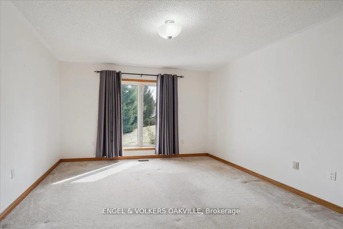 Photo 22 of 36 White Bark Way, Centre Wellington, Rural Centre Wellington East — HOMEH