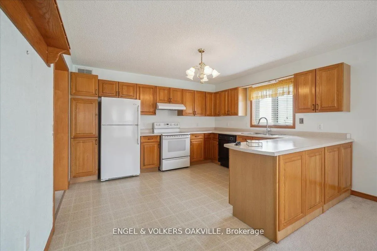 Photo 27 of 36 White Bark Way, Centre Wellington, Rural Centre Wellington East — HOMEH