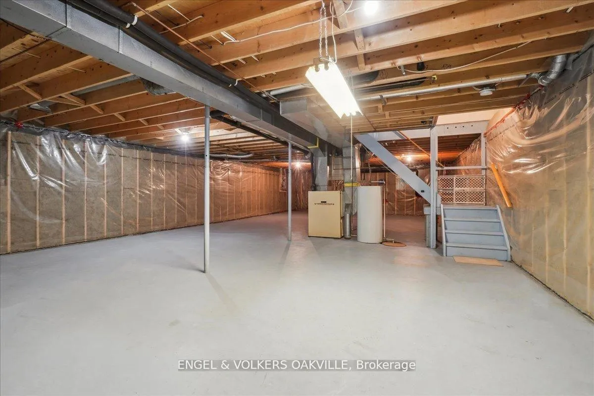Photo 39 of 36 White Bark Way, Centre Wellington, Rural Centre Wellington East — HOMEH