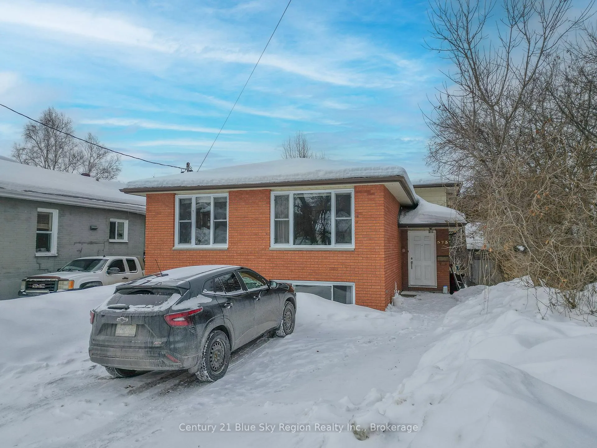 Photo 1 of 573 McLeod Street, North Bay, Central — HOMEH