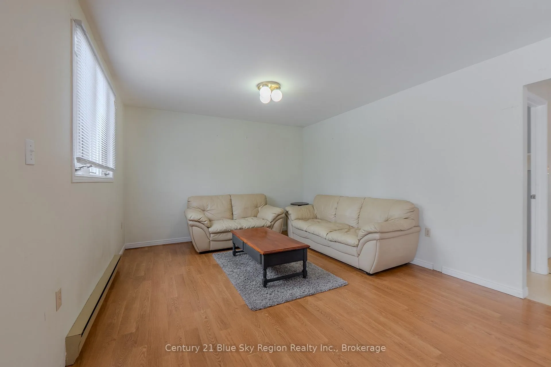 Photo 17 of 573 McLeod Street, North Bay, Central — HOMEH