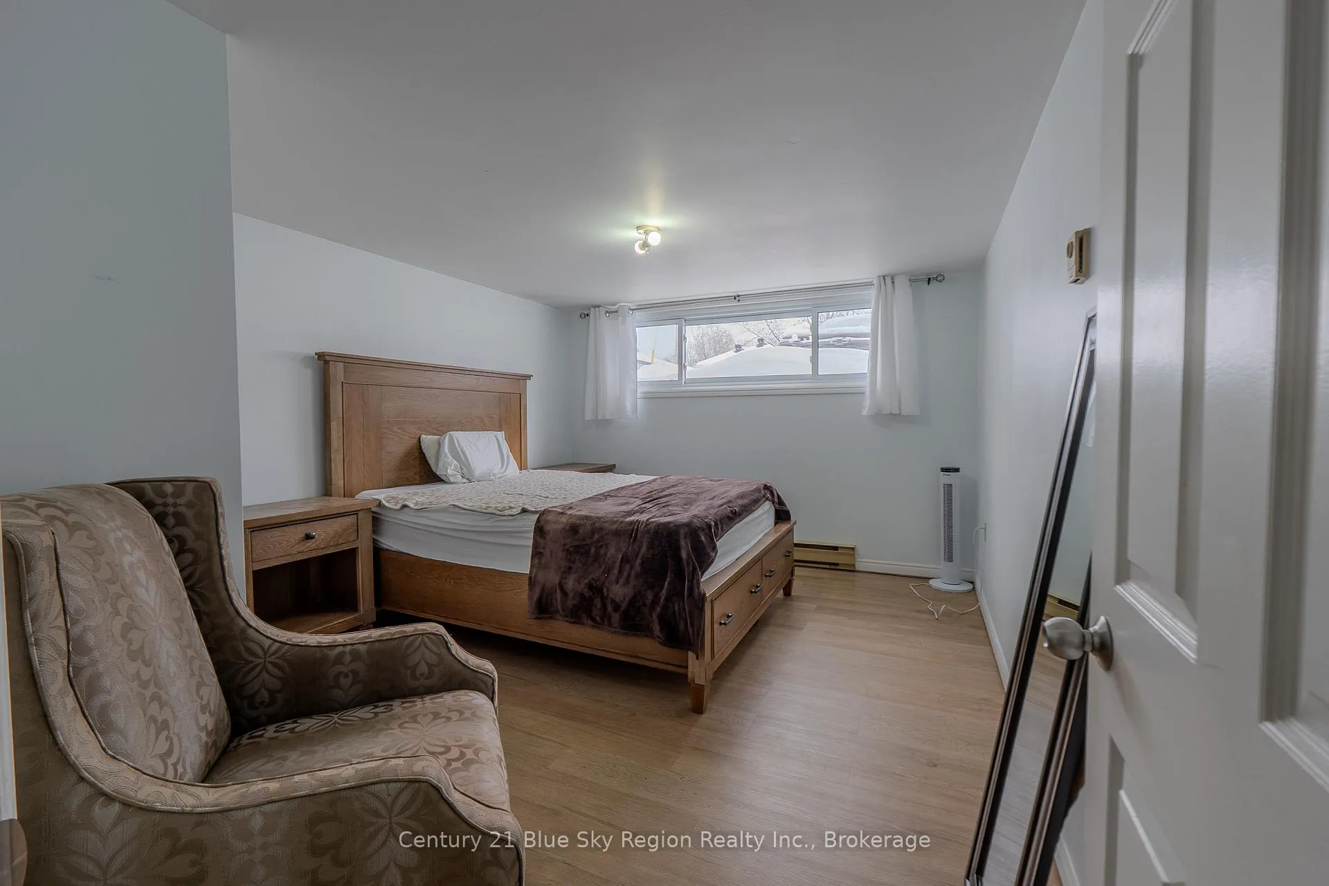 Photo 24 of 573 McLeod Street, North Bay, Central — HOMEH