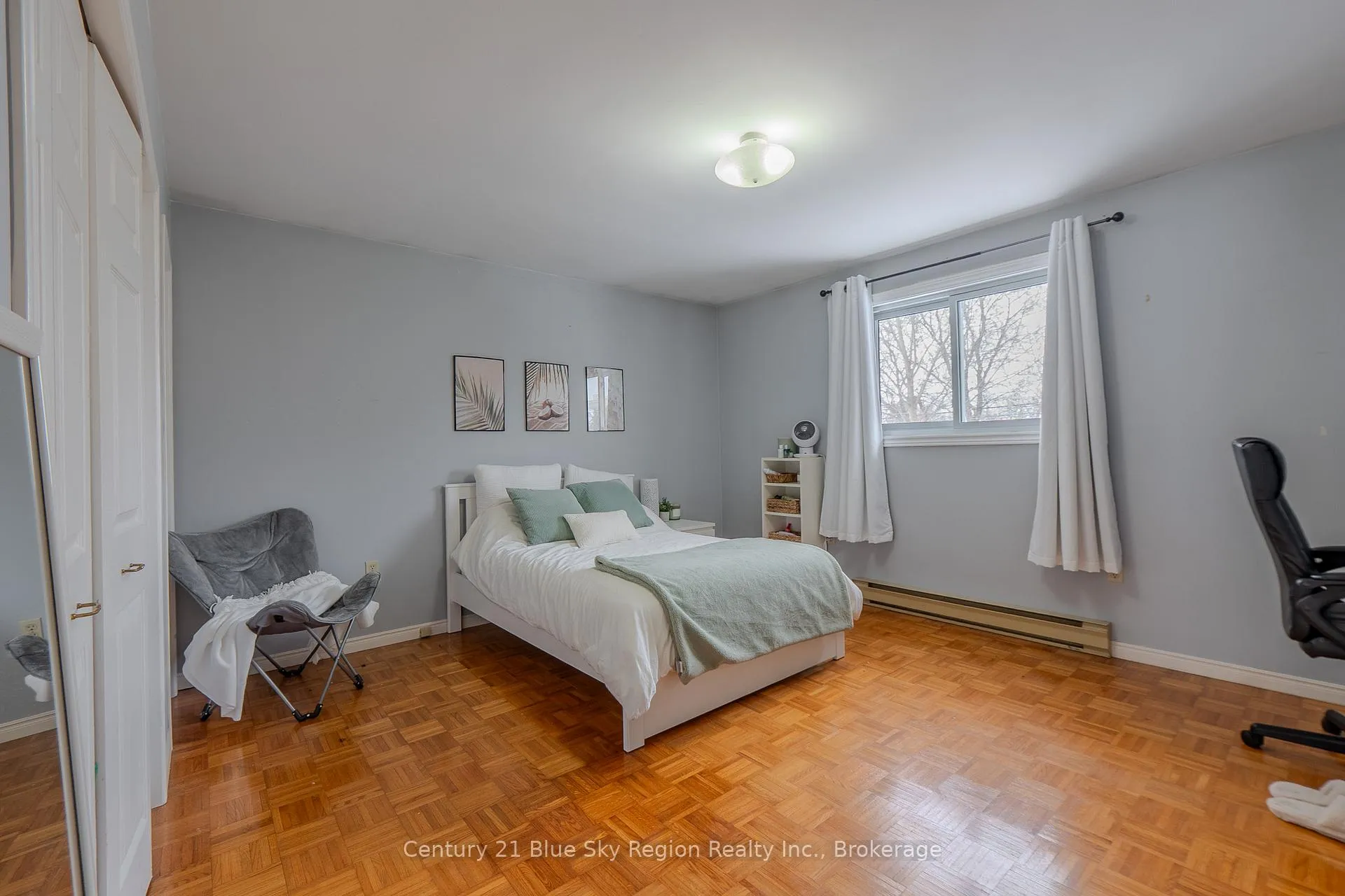 Photo 39 of 573 McLeod Street, North Bay, Central — HOMEH