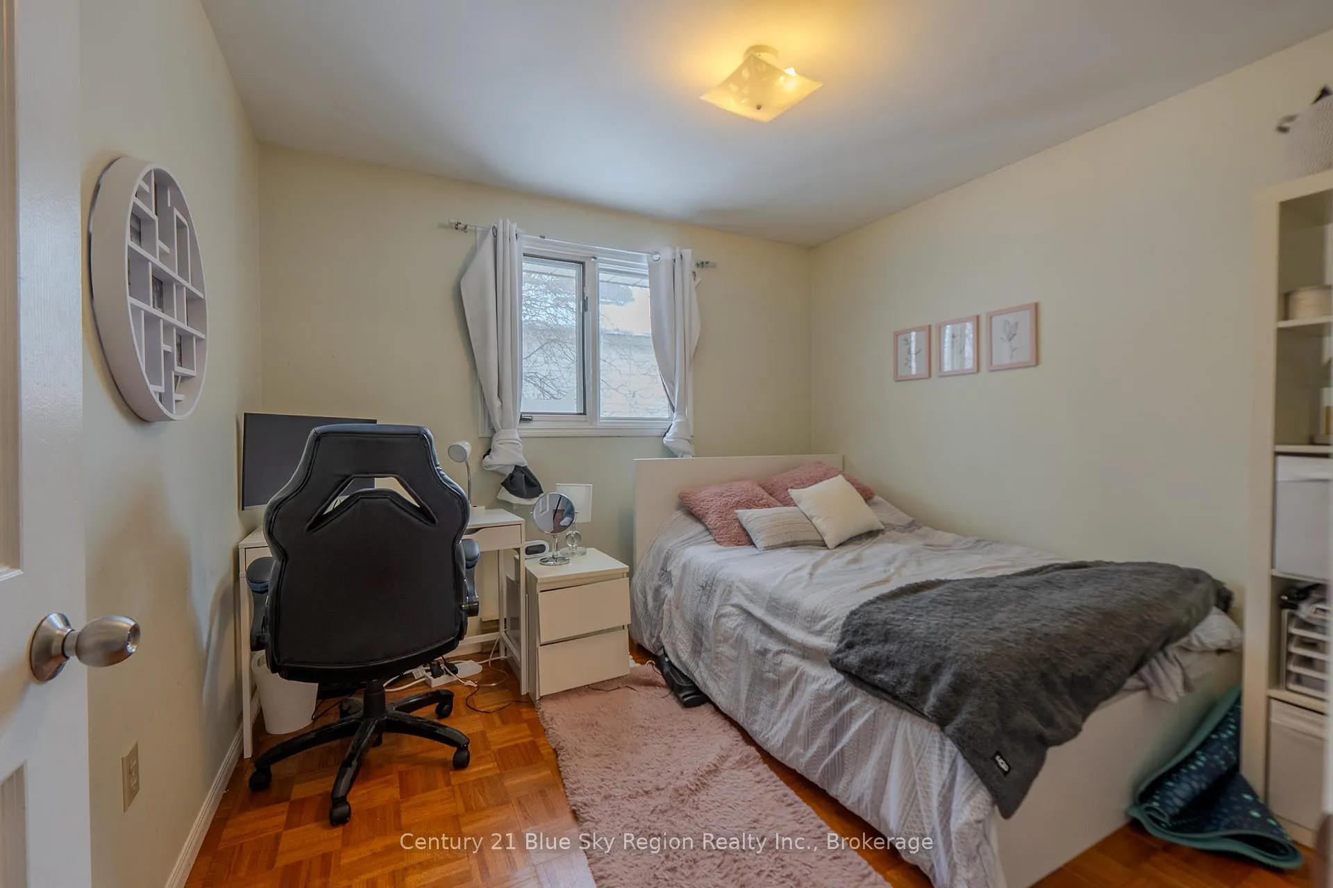 Photo 44 of 573 McLeod Street, North Bay, Central — HOMEH