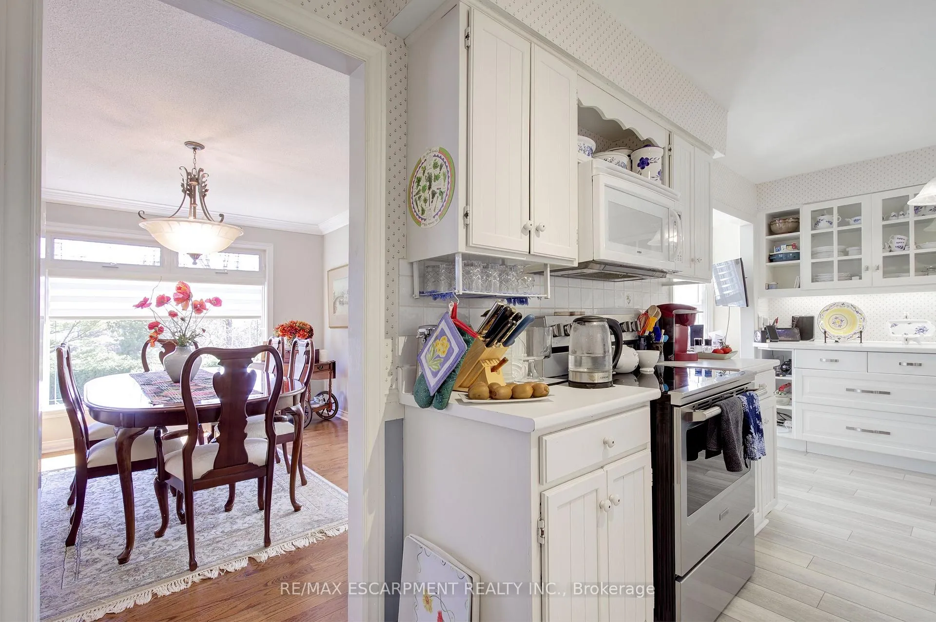 Photo 16 of 1233 Havendale Boulevard, Burlington, Tyandaga — HOMEH
