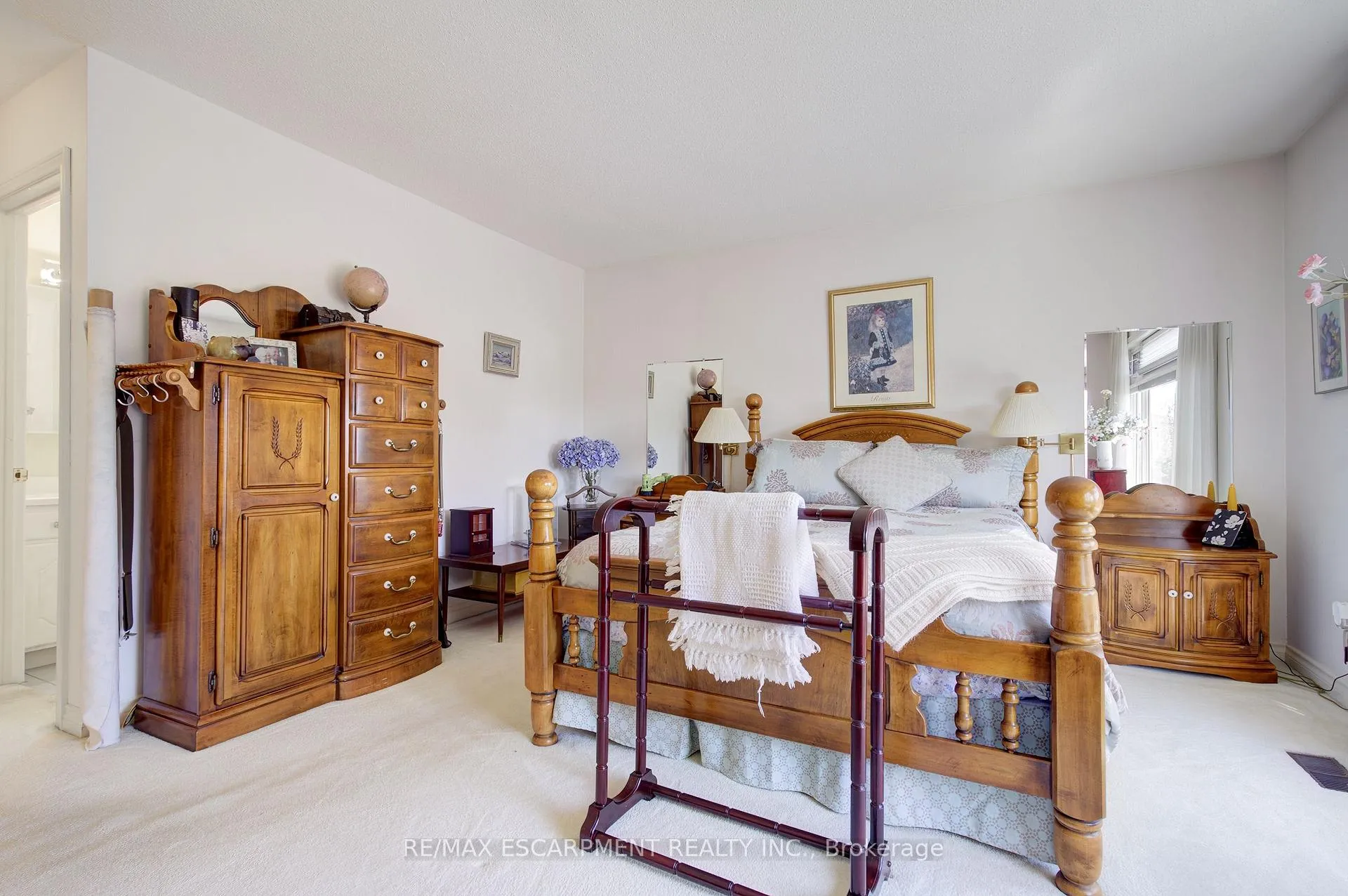 Photo 25 of 1233 Havendale Boulevard, Burlington, Tyandaga — HOMEH