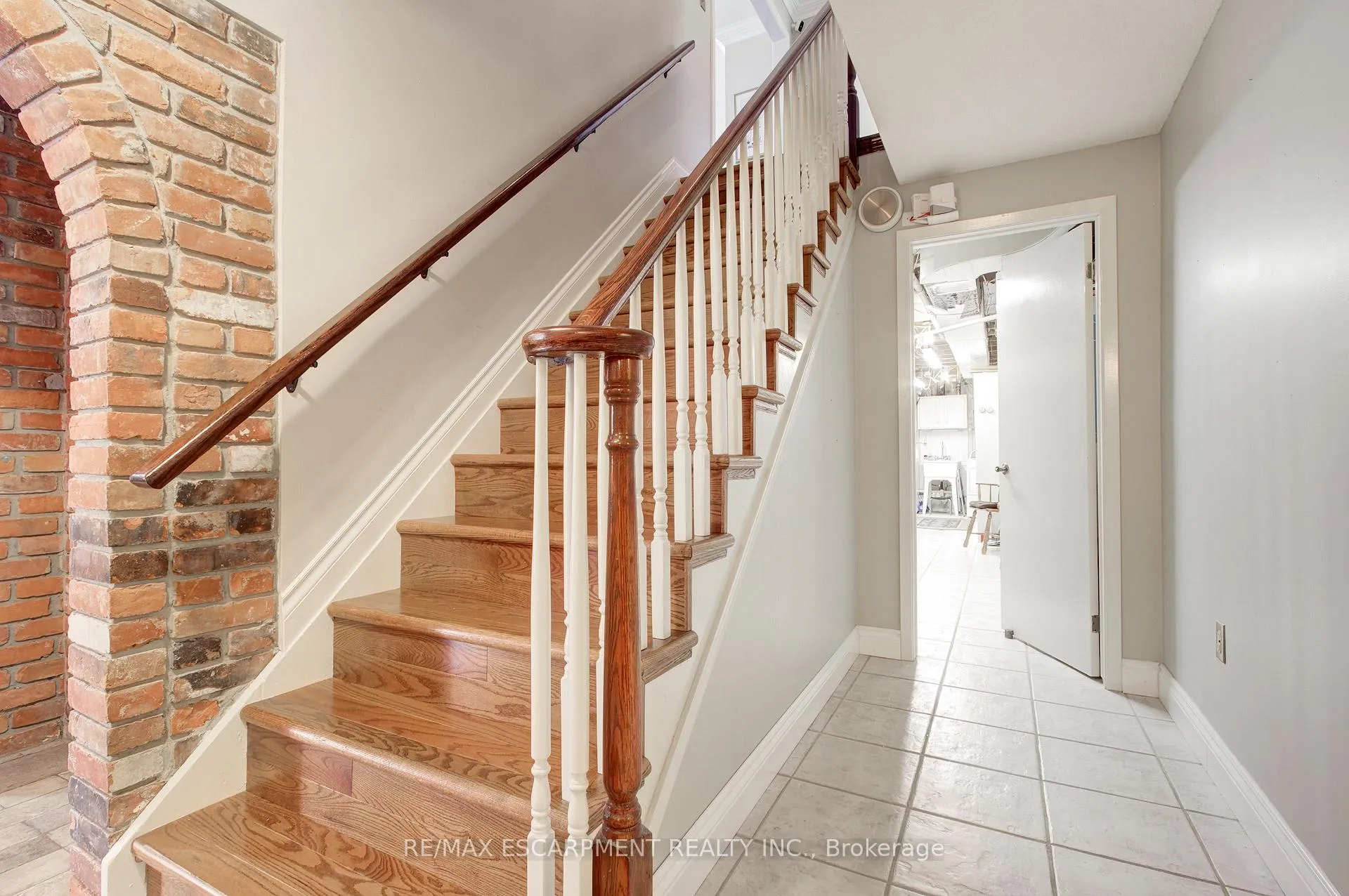 Photo 30 of 1233 Havendale Boulevard, Burlington, Tyandaga — HOMEH