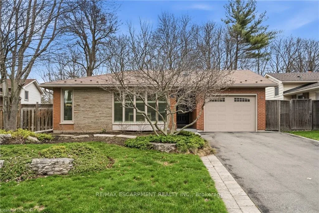 Photo 1 of 134 Little John Road, Hamilton, Dundas — HOMEH