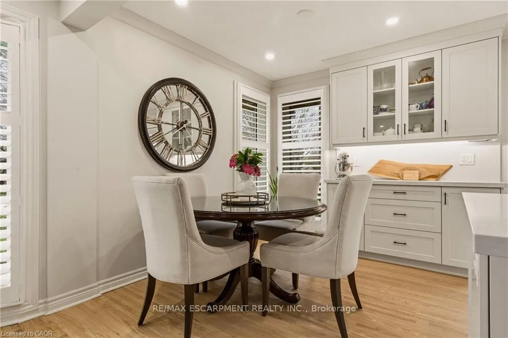 Photo 12 of 134 Little John Road, Hamilton, Dundas — HOMEH