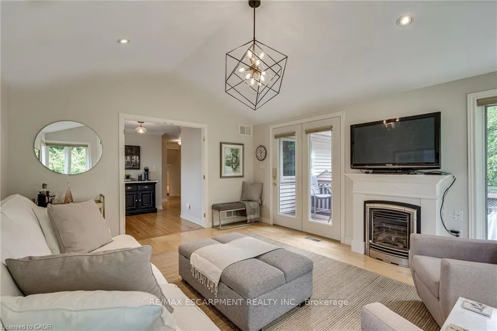 Photo 22 of 134 Little John Road, Hamilton, Dundas — HOMEH