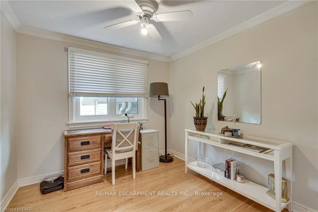Photo 28 of 134 Little John Road, Hamilton, Dundas — HOMEH