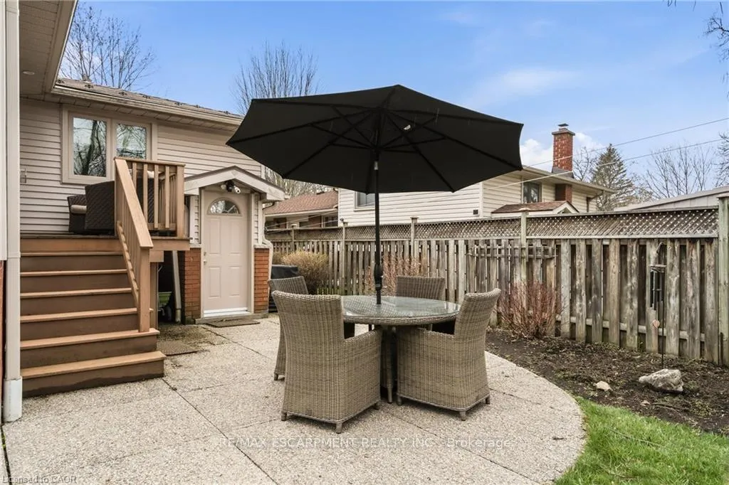 Photo 40 of 134 Little John Road, Hamilton, Dundas — HOMEH