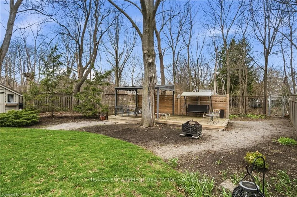 Photo 42 of 134 Little John Road, Hamilton, Dundas — HOMEH