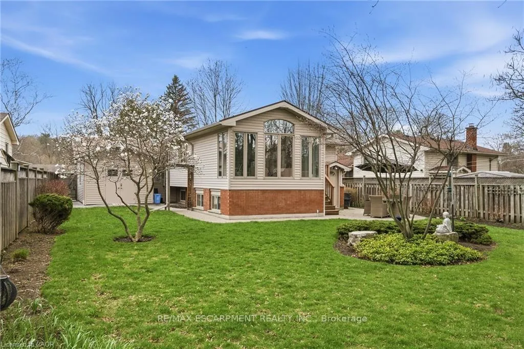 Photo 46 of 134 Little John Road, Hamilton, Dundas — HOMEH