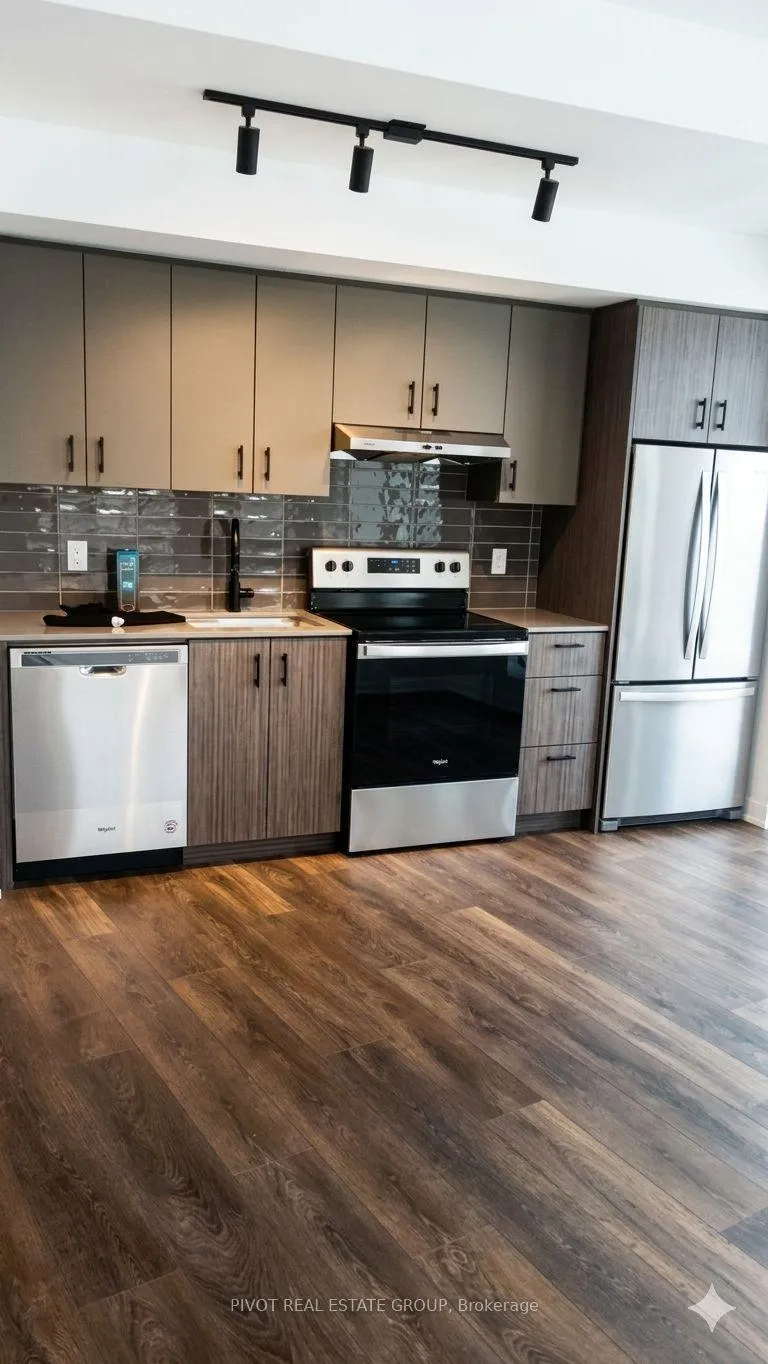 Photo 16 of Unit 519, 4878 Powers Common, Burlington, Alton — HOMEH