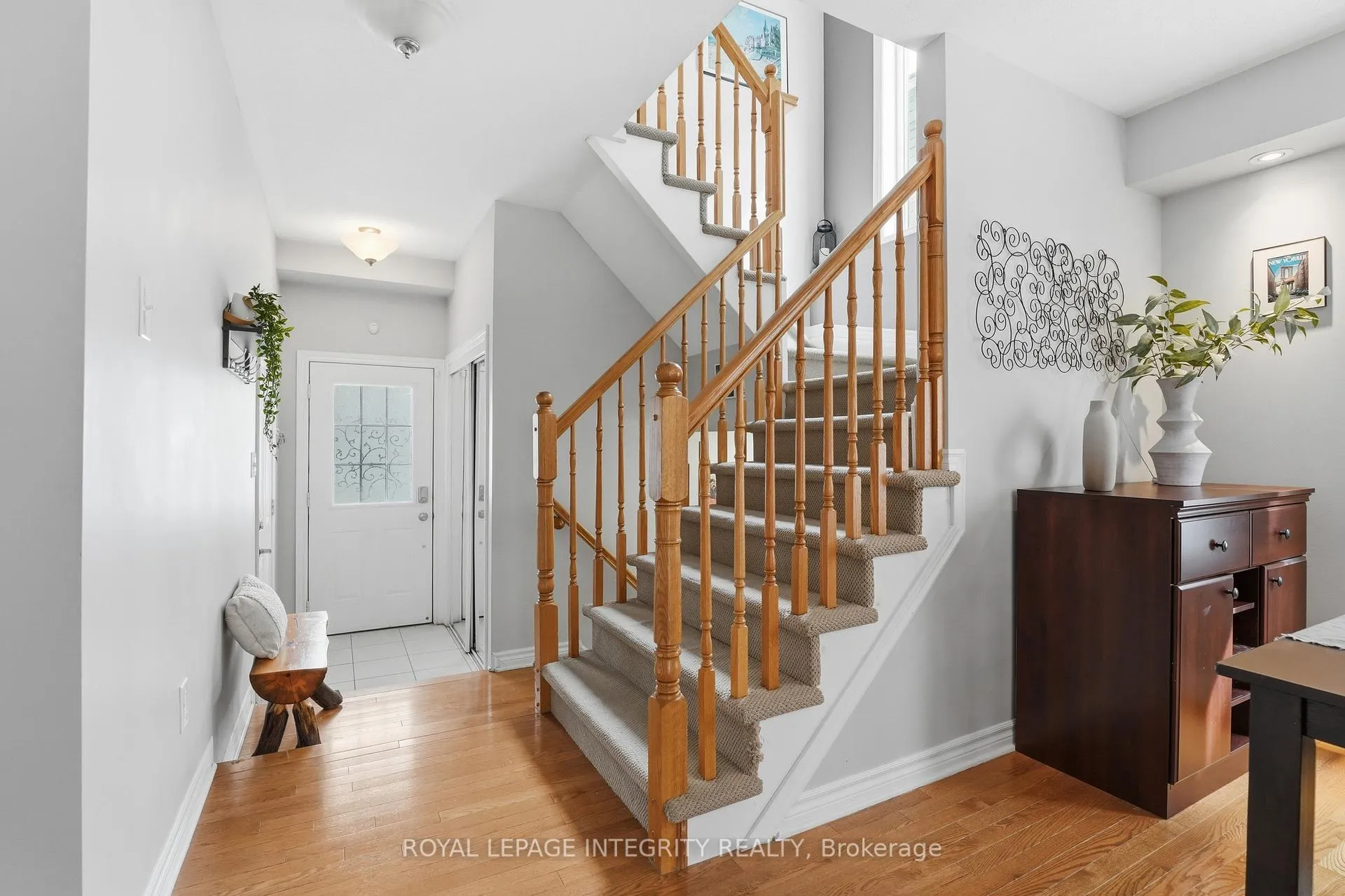 Photo 4 of 208 Aquilo Crescent, Ottawa, Stittsville (North) — HOMEH