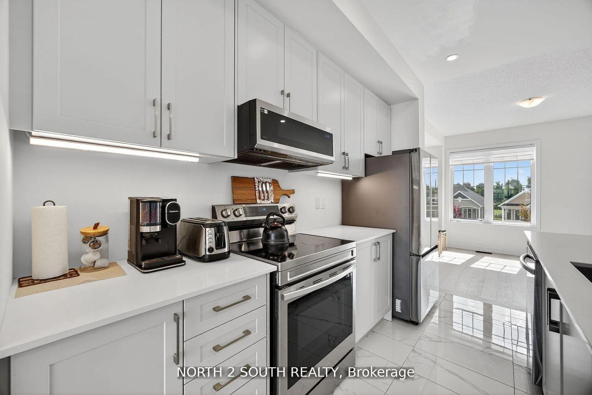 Photo 18 of 24 Abby Drive, Wasaga Beach — HOMEH