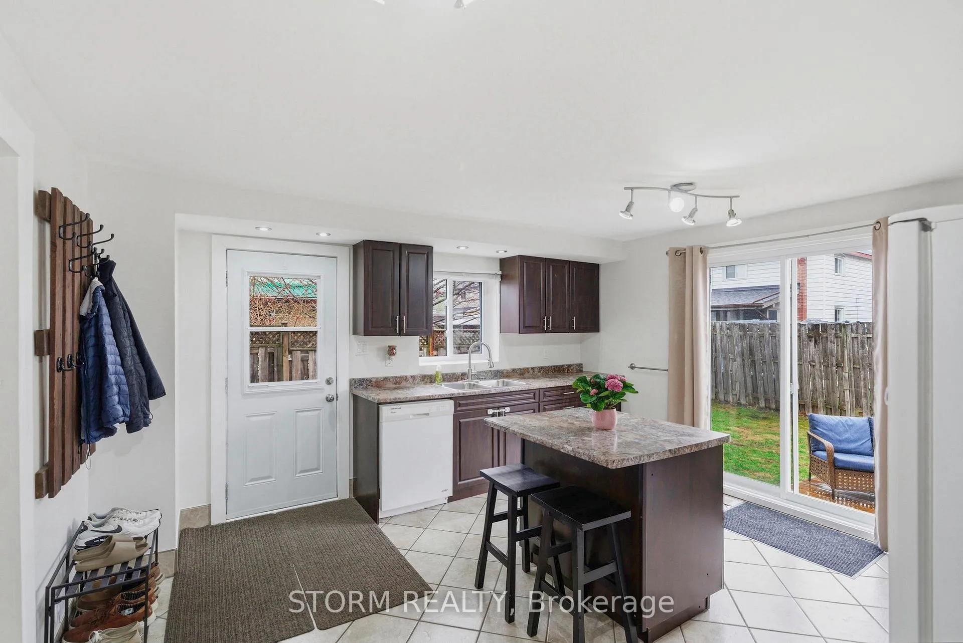 Photo 9 of 45 Seymour Avenue, Cornwall — HOMEH