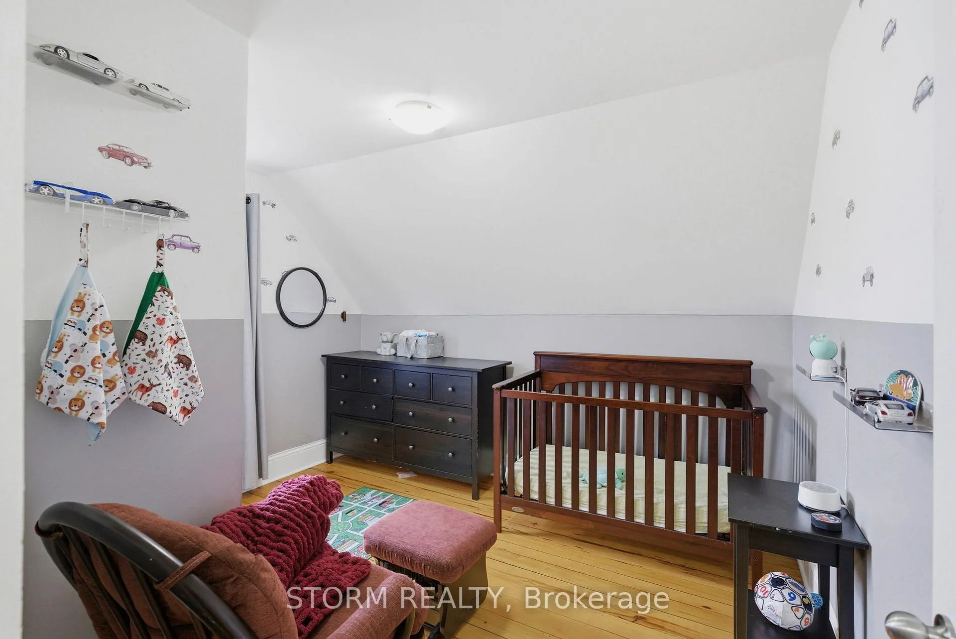Photo 26 of 45 Seymour Avenue, Cornwall — HOMEH