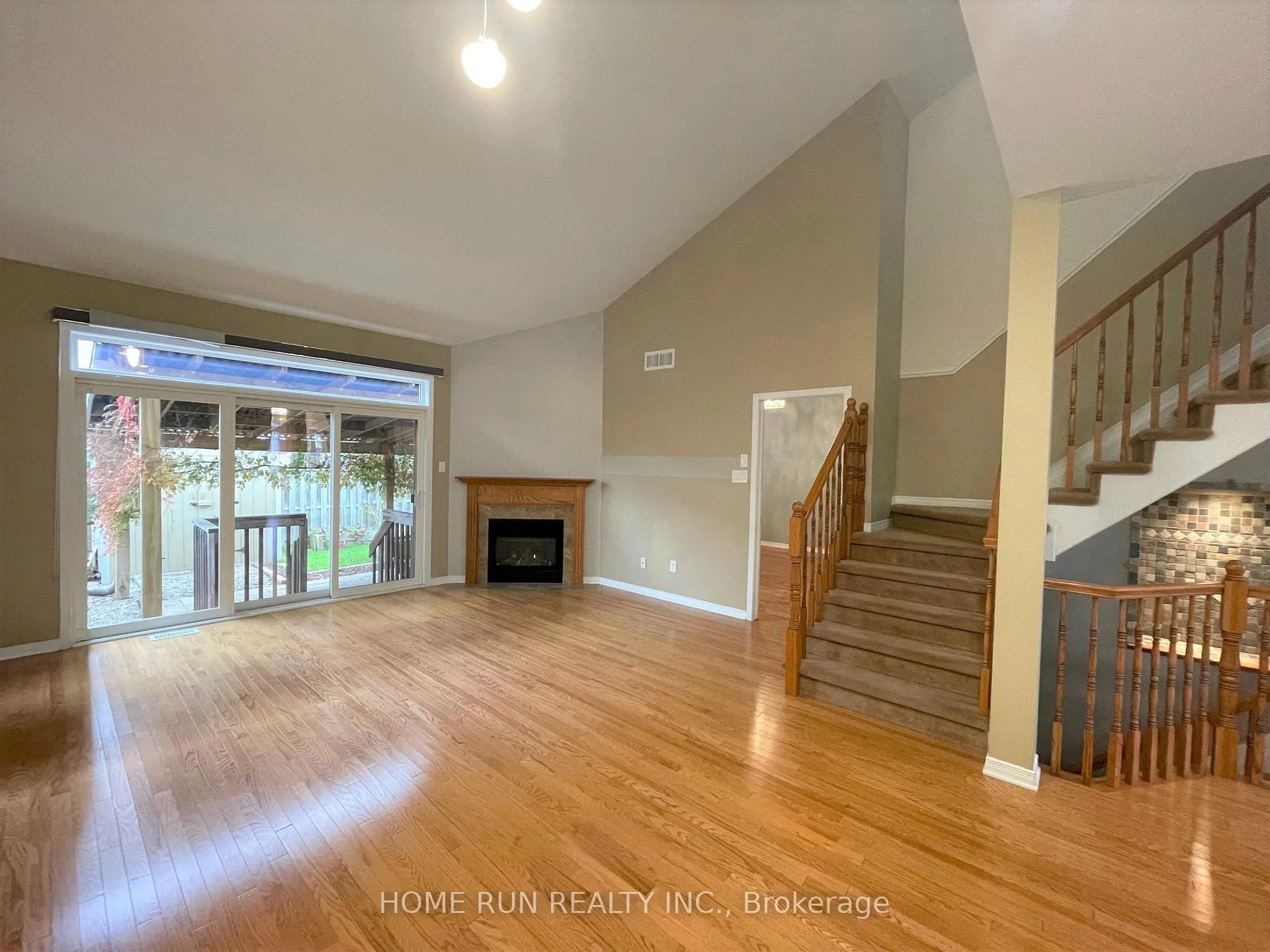 Photo 11 of 180 Hartsmere Drive, Ottawa, Stittsville (South) — HOMEH