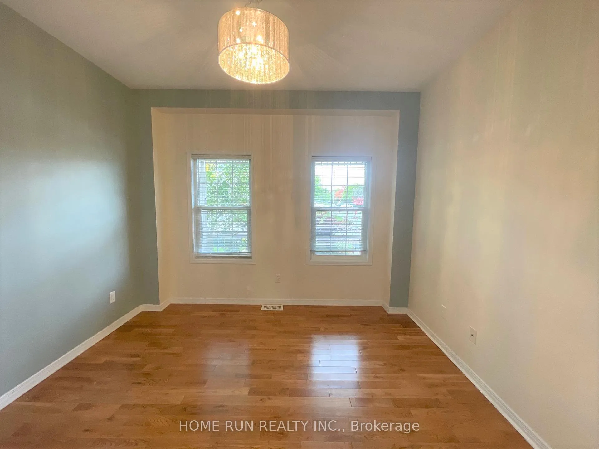 Photo 17 of 180 Hartsmere Drive, Ottawa, Stittsville (South) — HOMEH