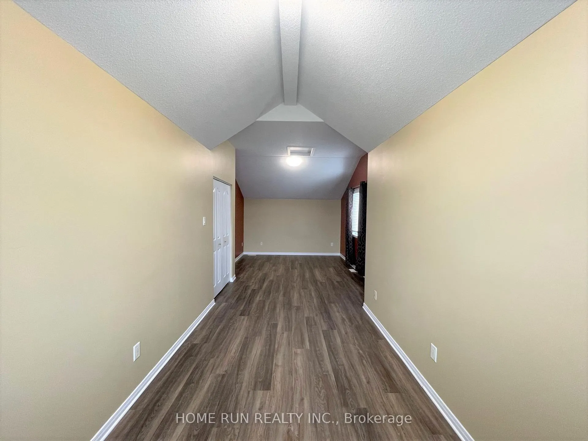 Photo 24 of 180 Hartsmere Drive, Ottawa, Stittsville (South) — HOMEH