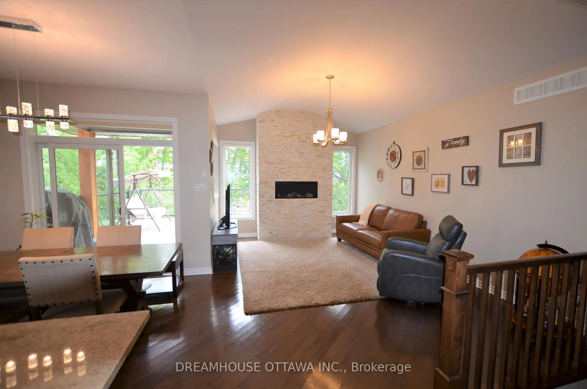 Photo 8 of 168 Grainstone Way, Ottawa, Kanata - Kanata Lakes/Heritage Hills — HOMEH