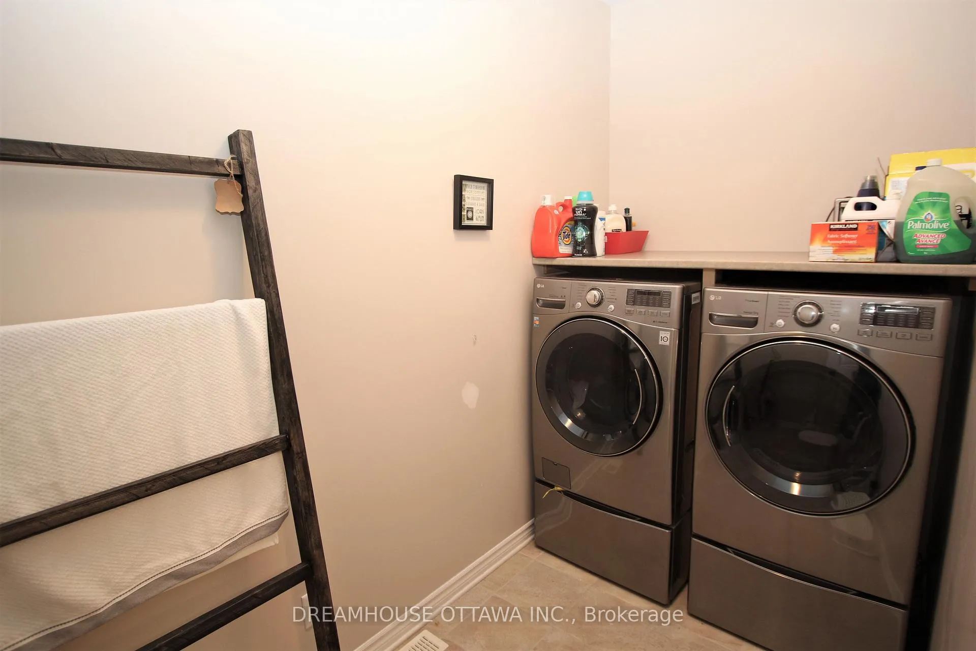 Photo 27 of 168 Grainstone Way, Ottawa, Kanata - Kanata Lakes/Heritage Hills — HOMEH