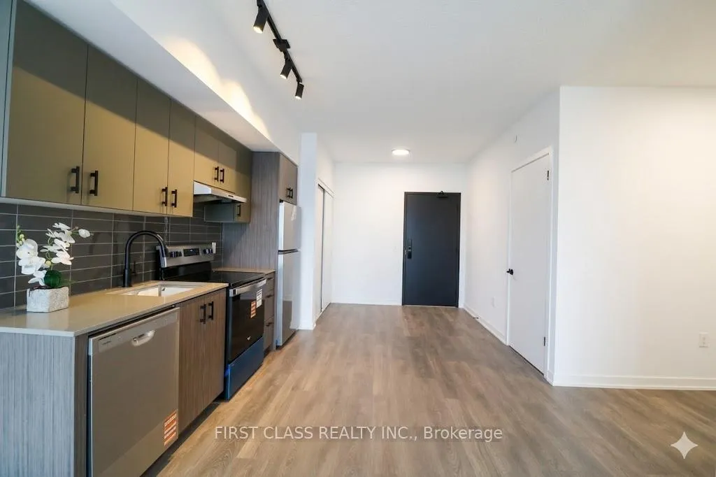 Photo 3 of Unit 806, 4878 Powers Common, Burlington, Alton — HOMEH