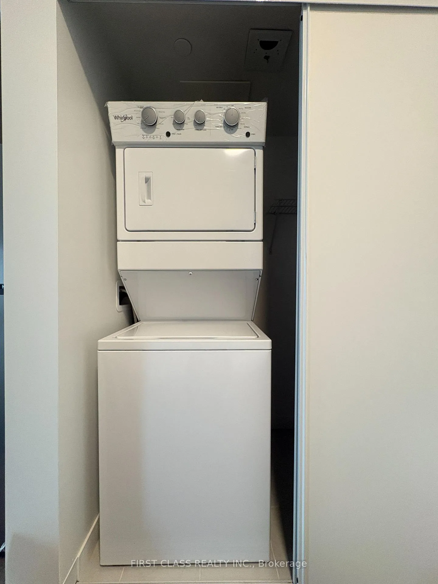 Photo 9 of Unit 806, 4878 Powers Common, Burlington, Alton — HOMEH