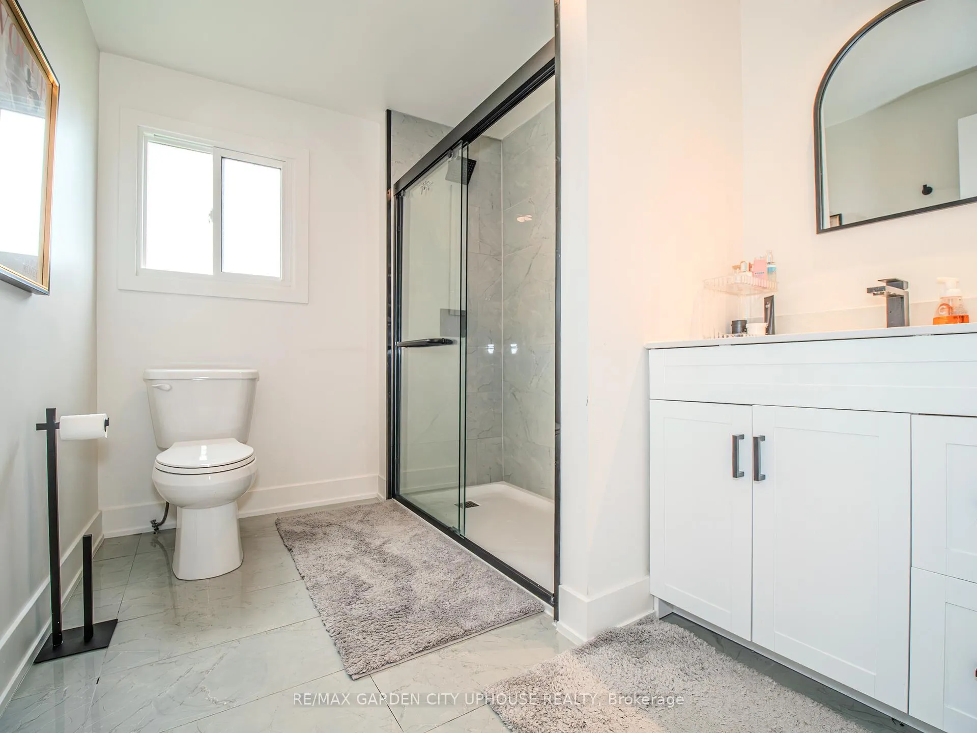 Photo 11 of 9013 Netherby Road, Niagara Falls, Schisler — HOMEH