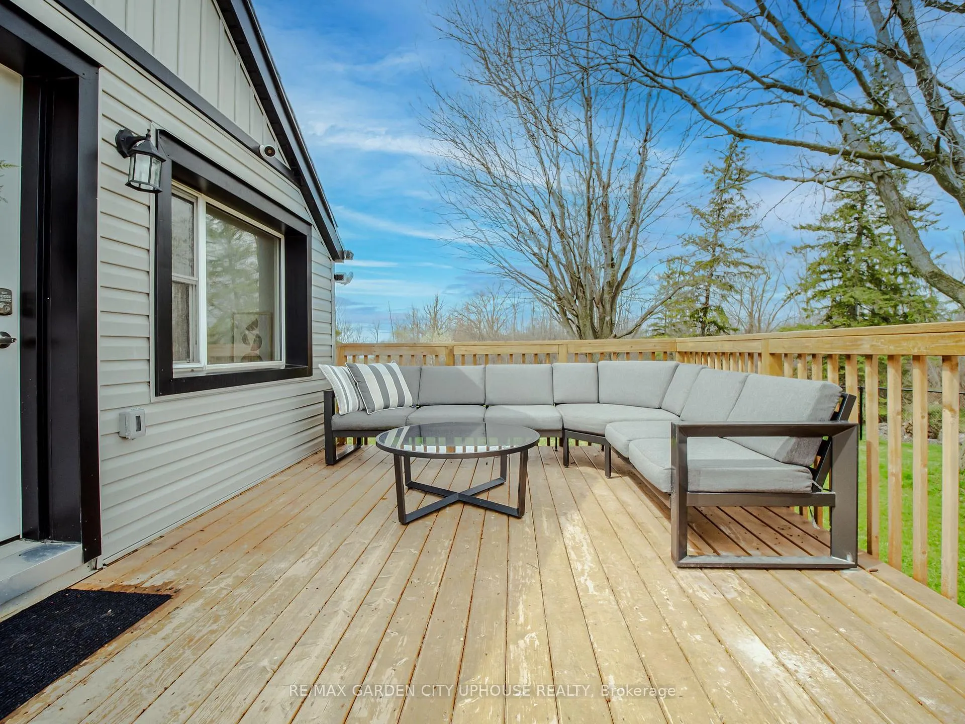Photo 16 of 9013 Netherby Road, Niagara Falls, Schisler — HOMEH