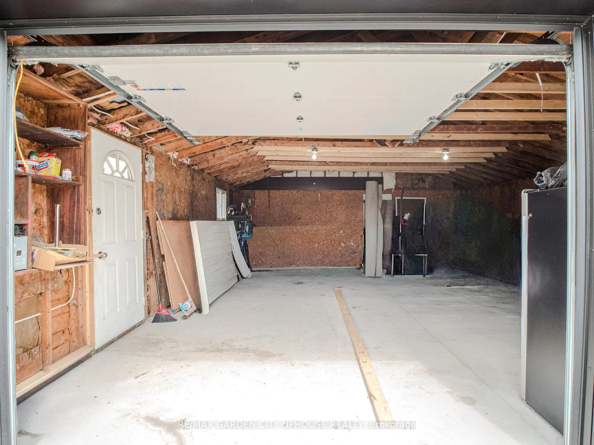 Photo 19 of 9013 Netherby Road, Niagara Falls, Schisler — HOMEH