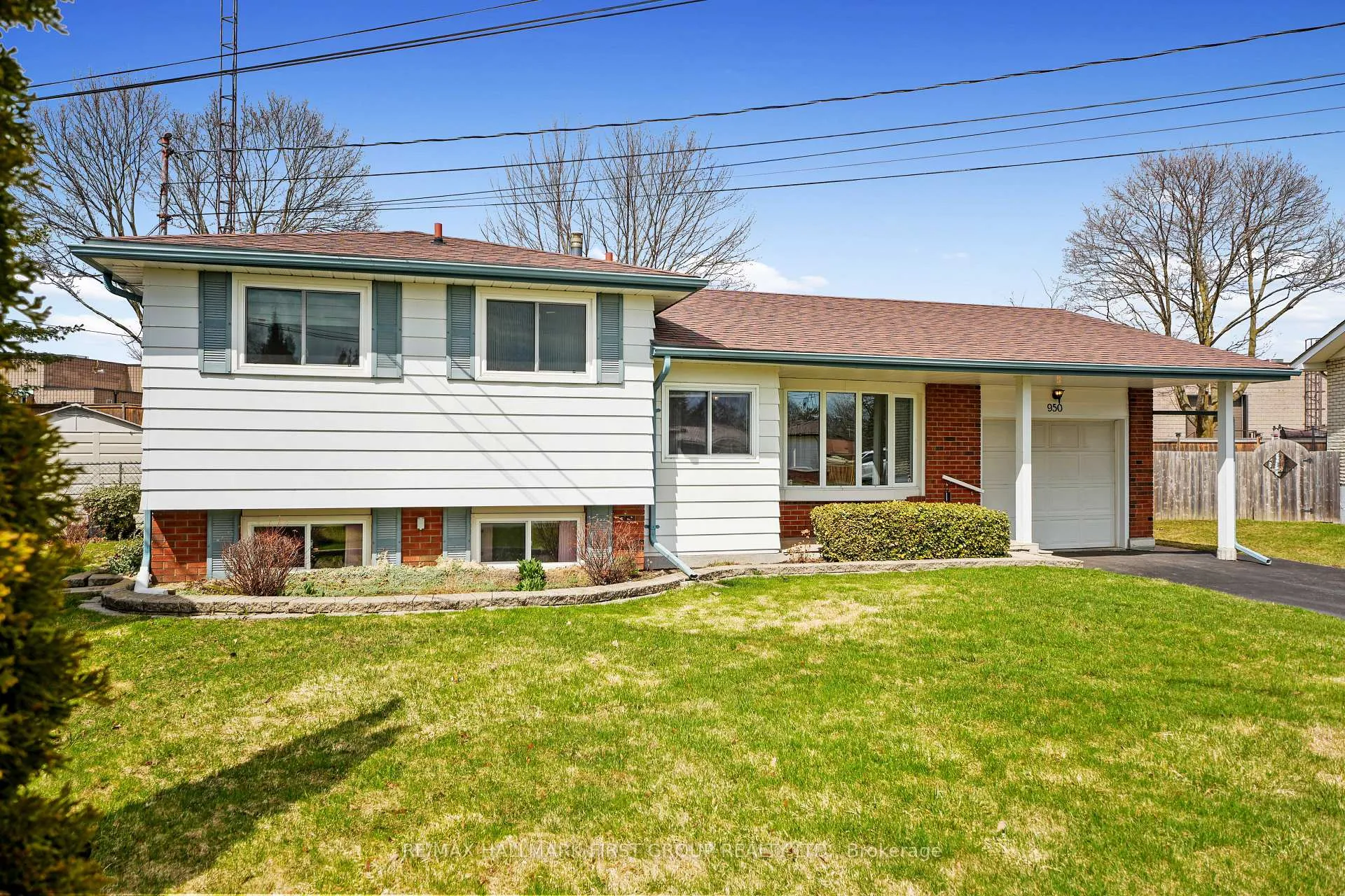 Photo 3 of 950 Curtis Crescent, Cobourg — HOMEH