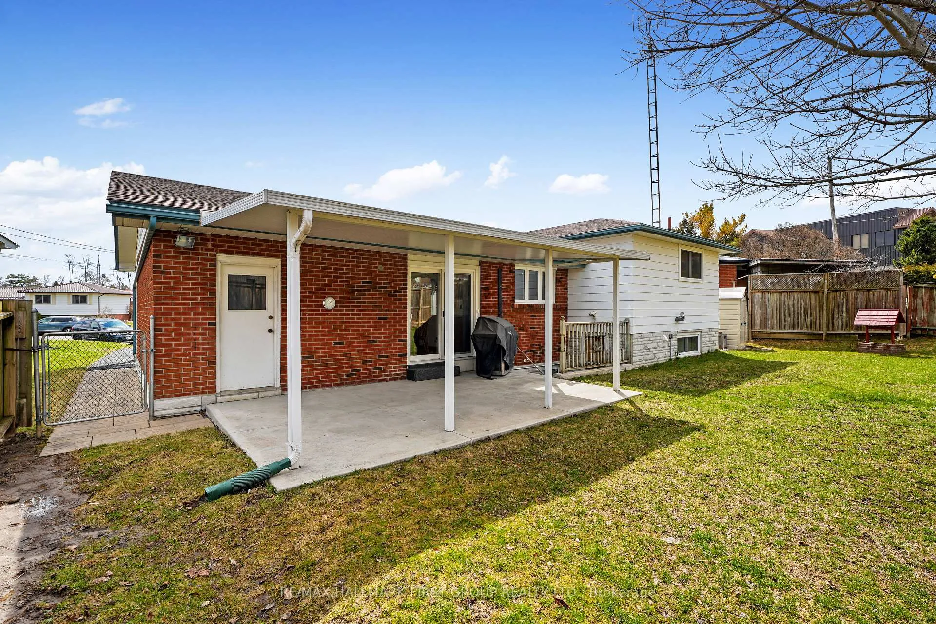Photo 32 of 950 Curtis Crescent, Cobourg — HOMEH