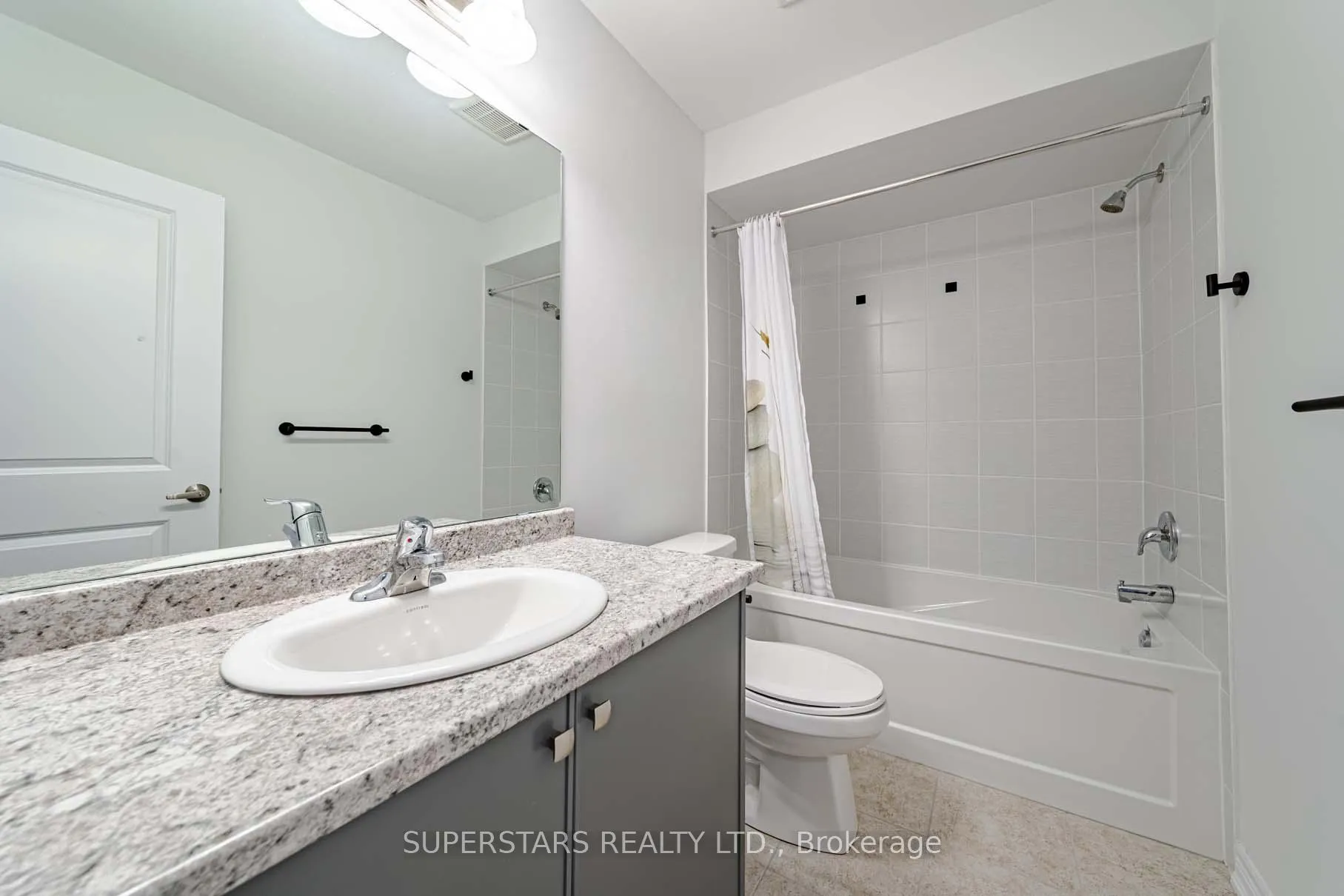 Photo 24 of 27 Bruce Boyd Drive, Markham, Cornell — HOMEH