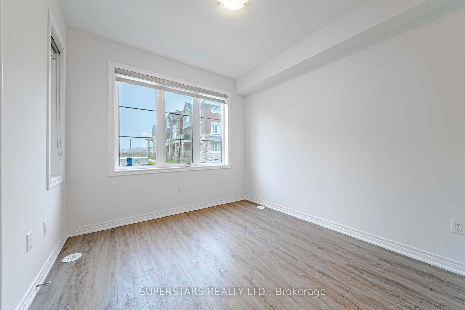 Photo 25 of 27 Bruce Boyd Drive, Markham, Cornell — HOMEH