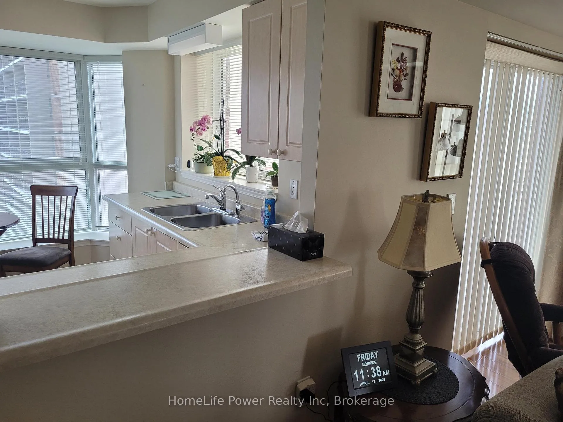 Photo 9 of Unit 409, 20 St George Street, Kitchener — HOMEH