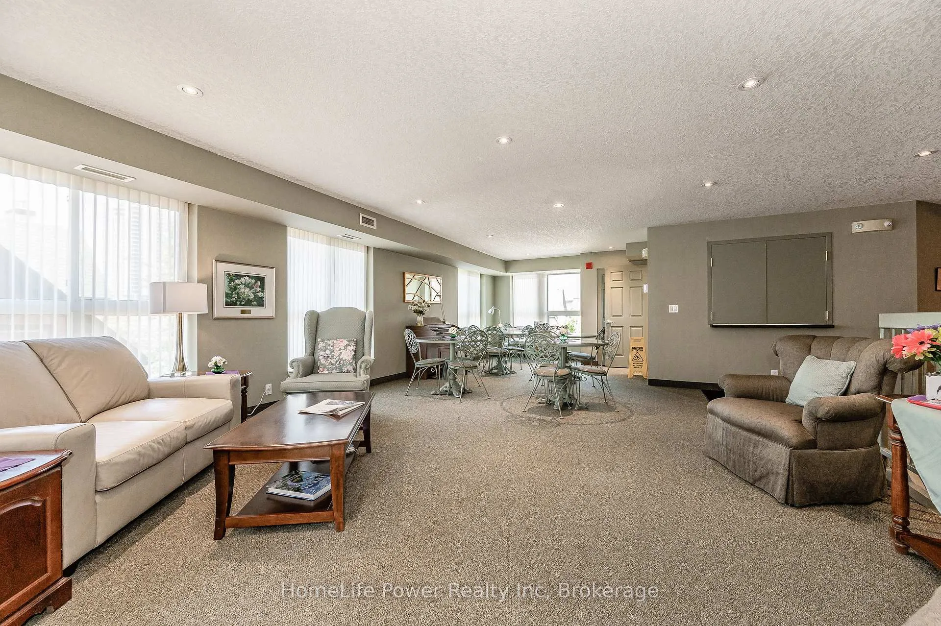 Photo 34 of Unit 409, 20 St George Street, Kitchener — HOMEH